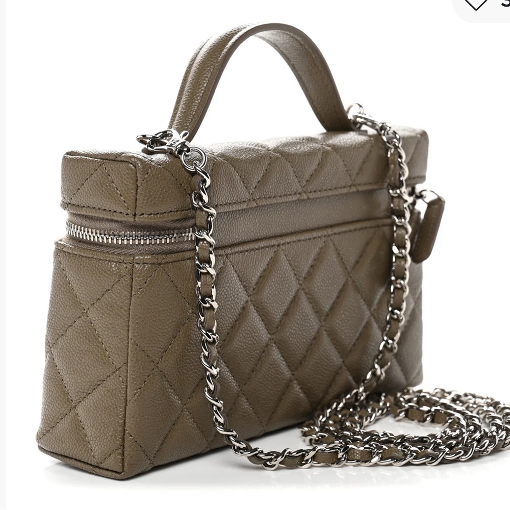 CHANEL Caviar Quilted Top Handle Vanity with Chain - Picture 2 of 4